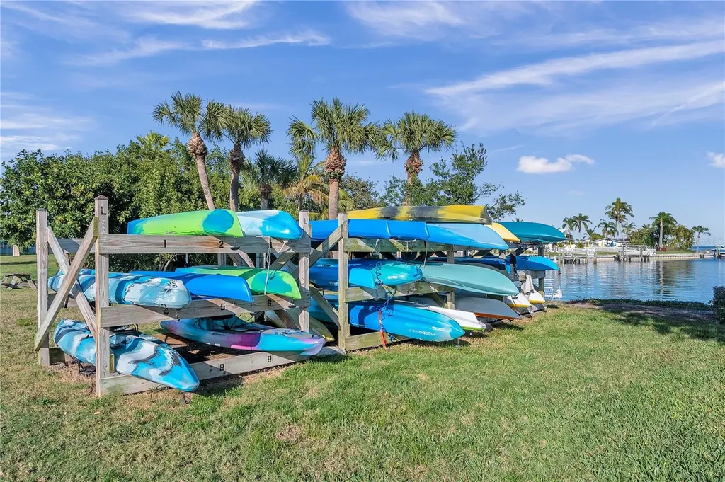 4728 Beach Drive SE St Petersburg FL 33705