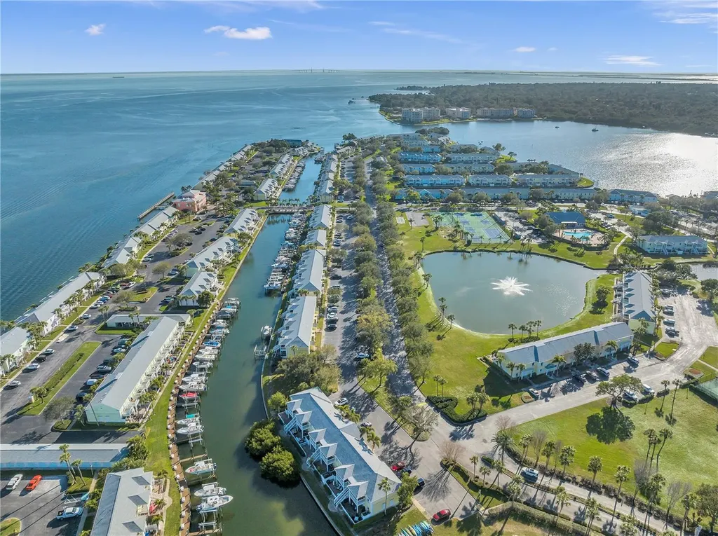 4728 Beach Drive SE St Petersburg FL 33705