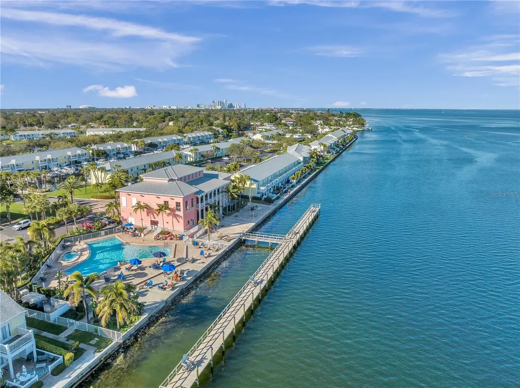4728 Beach Drive SE St Petersburg FL 33705