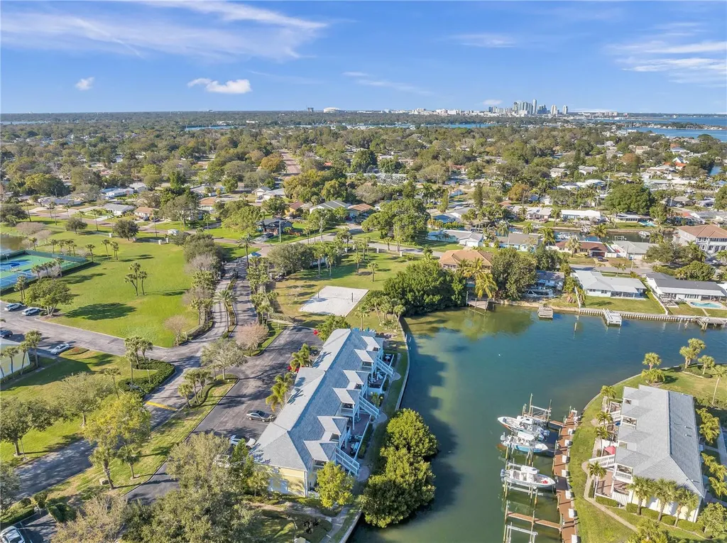4728 Beach Drive SE St Petersburg FL 33705