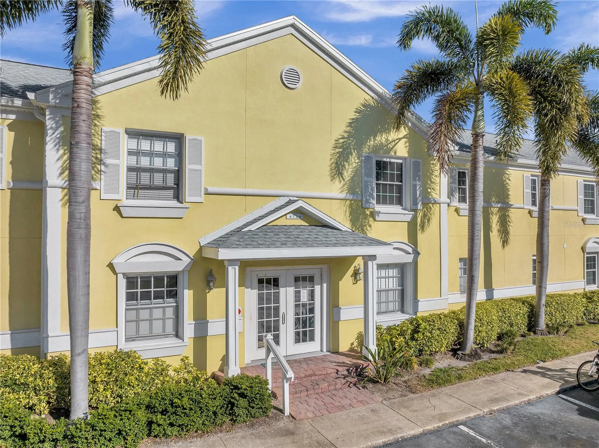 4728 Beach Drive SE St Petersburg FL 33705