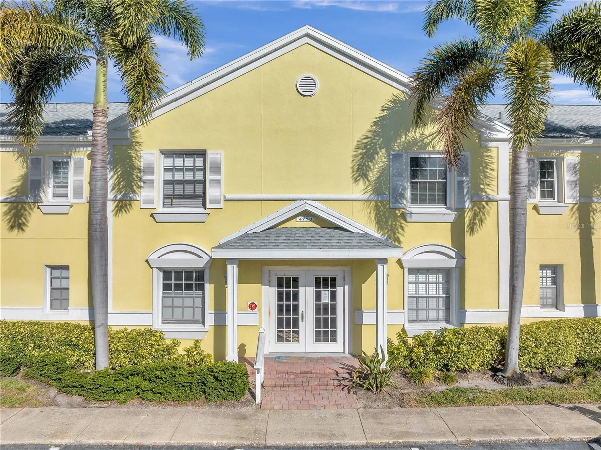 4728 Beach Drive SE St Petersburg FL 33705