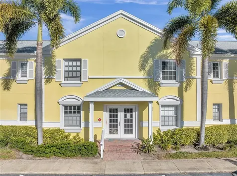 4728 Beach Drive SE St Petersburg FL 33705