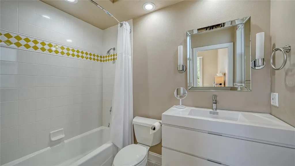 3548 Fair Oaks Lane Longboat Key FL 34228