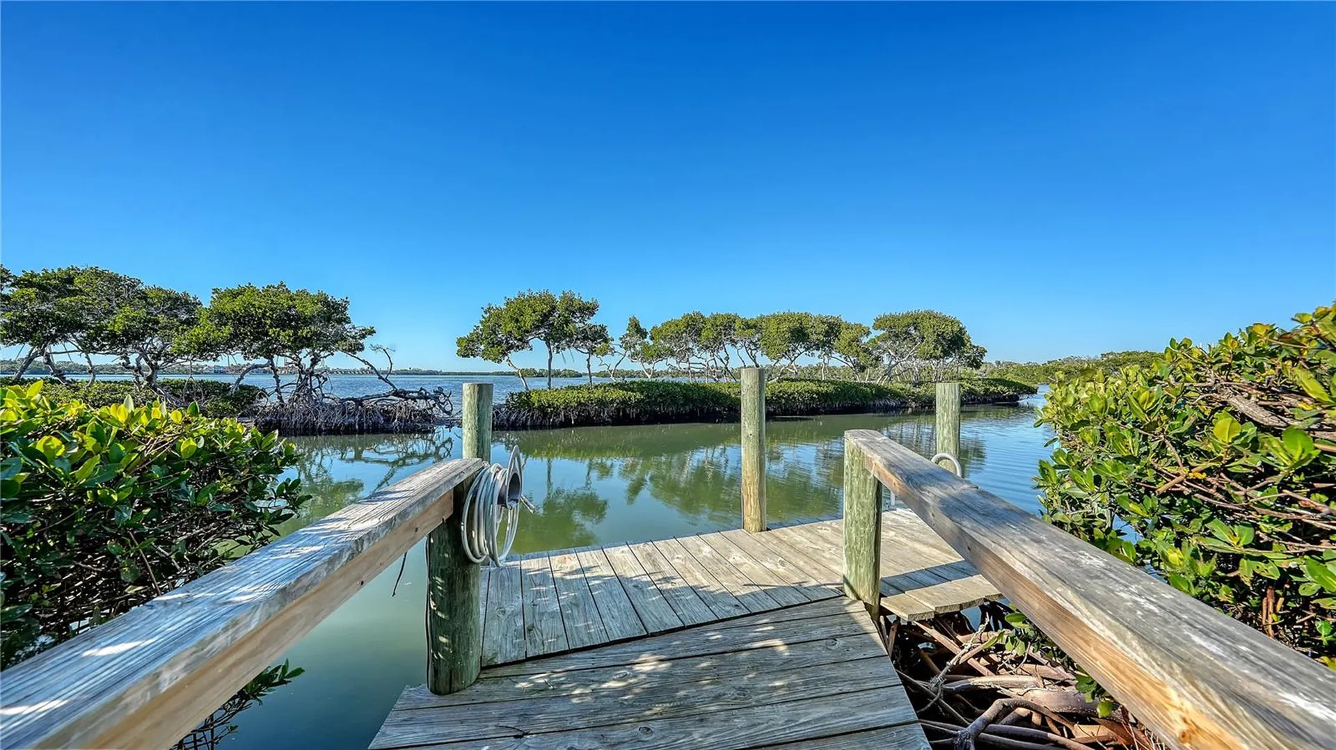 3548 Fair Oaks Lane Longboat Key FL 34228