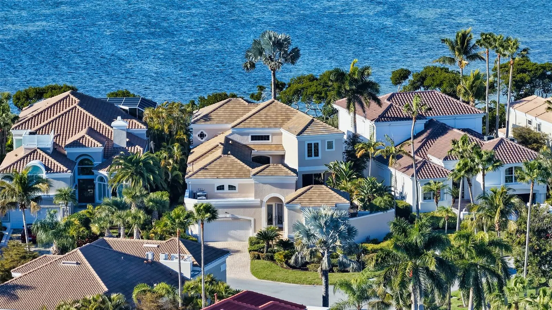 3548 Fair Oaks Lane Longboat Key FL 34228