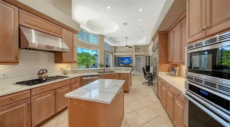 3548 Fair Oaks Lane Longboat Key FL 34228