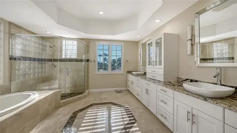 3548 Fair Oaks Lane Longboat Key FL 34228