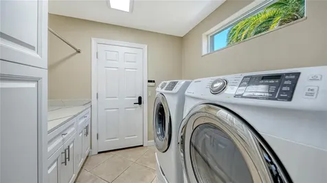 3548 Fair Oaks Lane Longboat Key FL 34228
