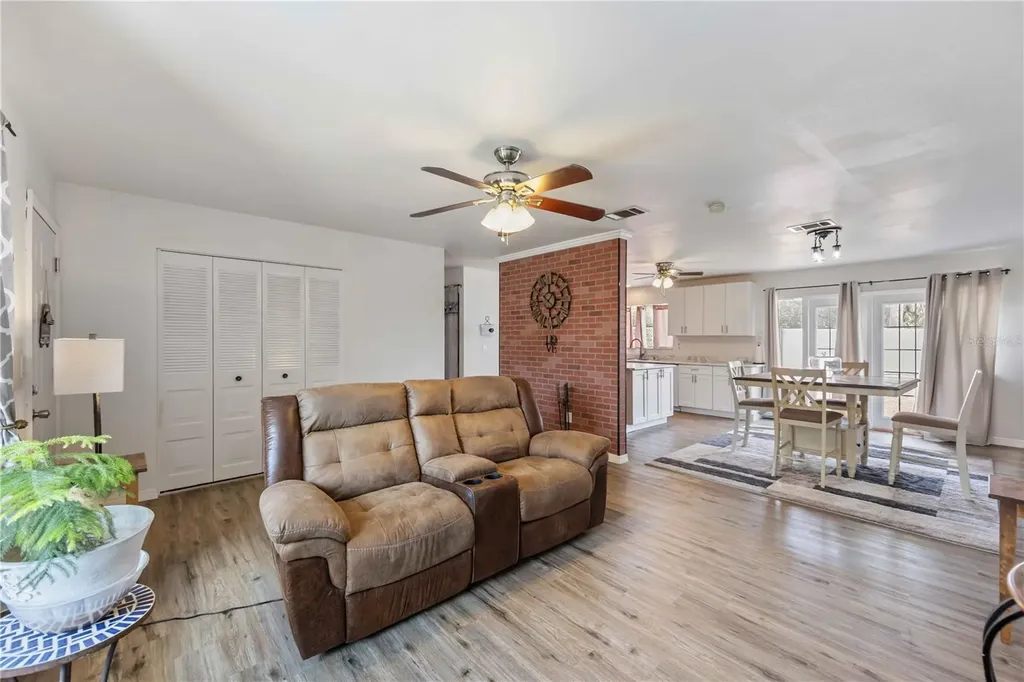 7194 Regal Court North Port FL 34287