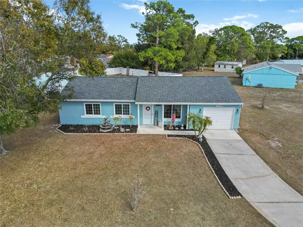 7194 Regal Court North Port FL 34287