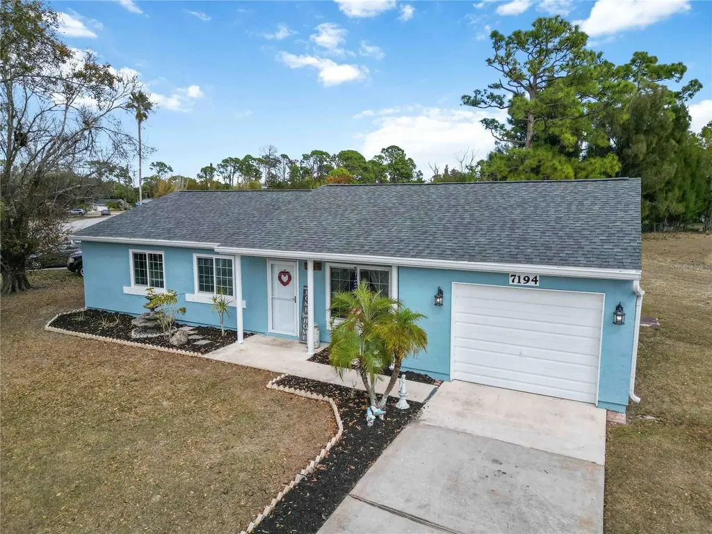 7194 Regal Court North Port FL 34287