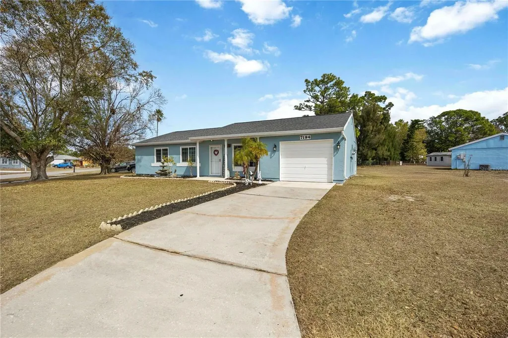 7194 Regal Court North Port FL 34287