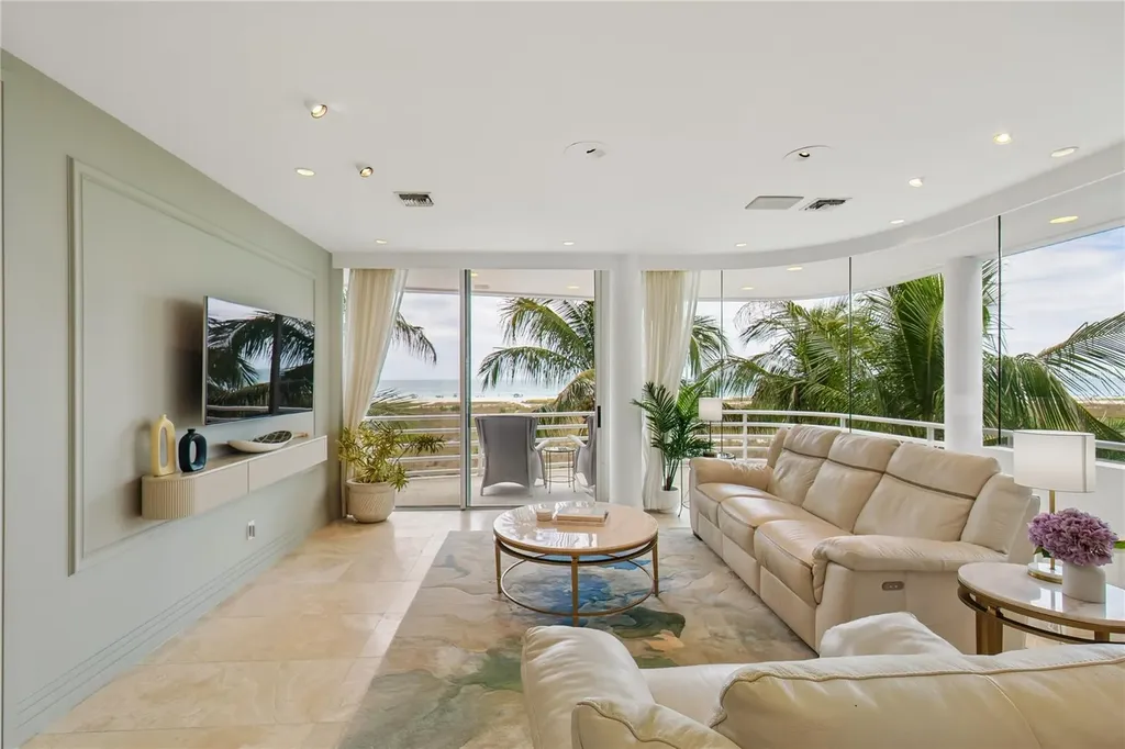 648 Beach Road Sarasota FL 34242