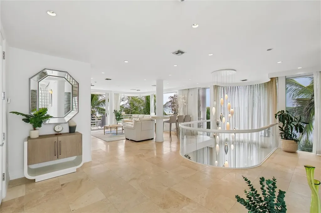 648 Beach Road Sarasota FL 34242