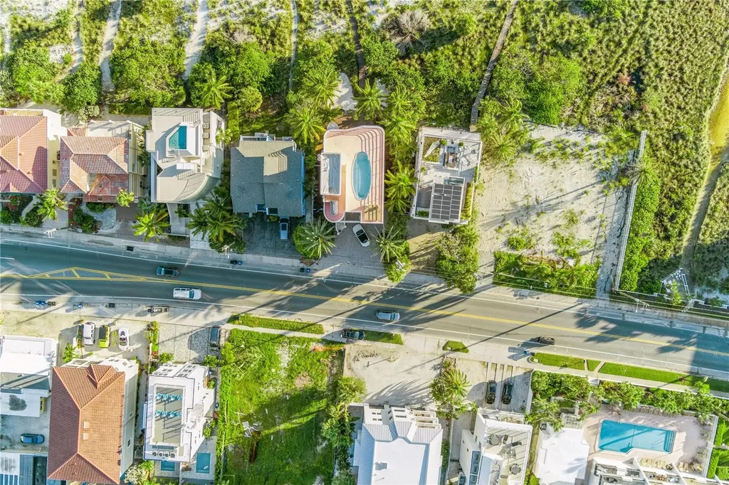 648 Beach Road Sarasota FL 34242