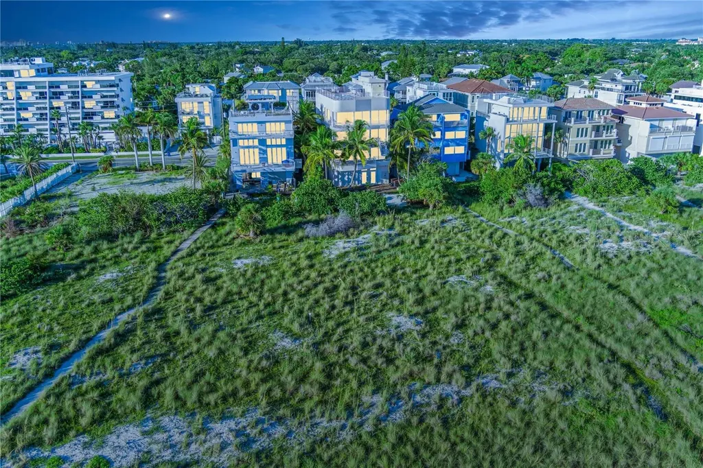 648 Beach Road Sarasota FL 34242