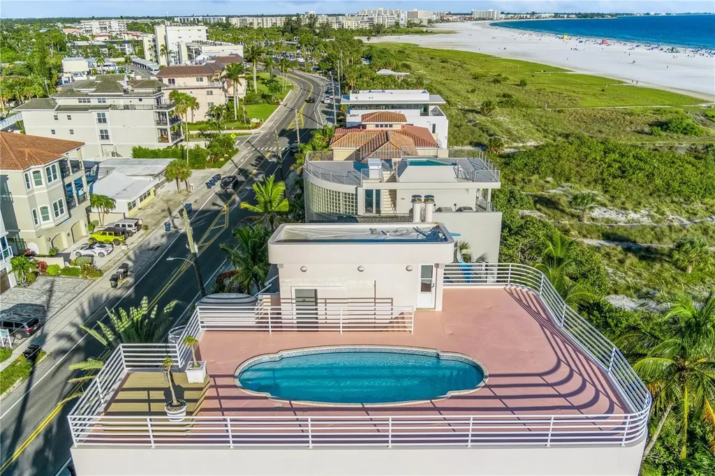 648 Beach Road Sarasota FL 34242
