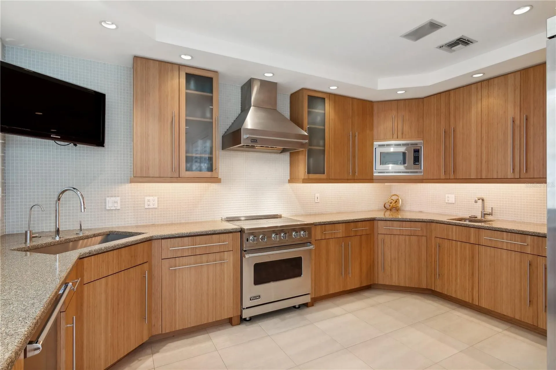 648 Beach Road Sarasota FL 34242