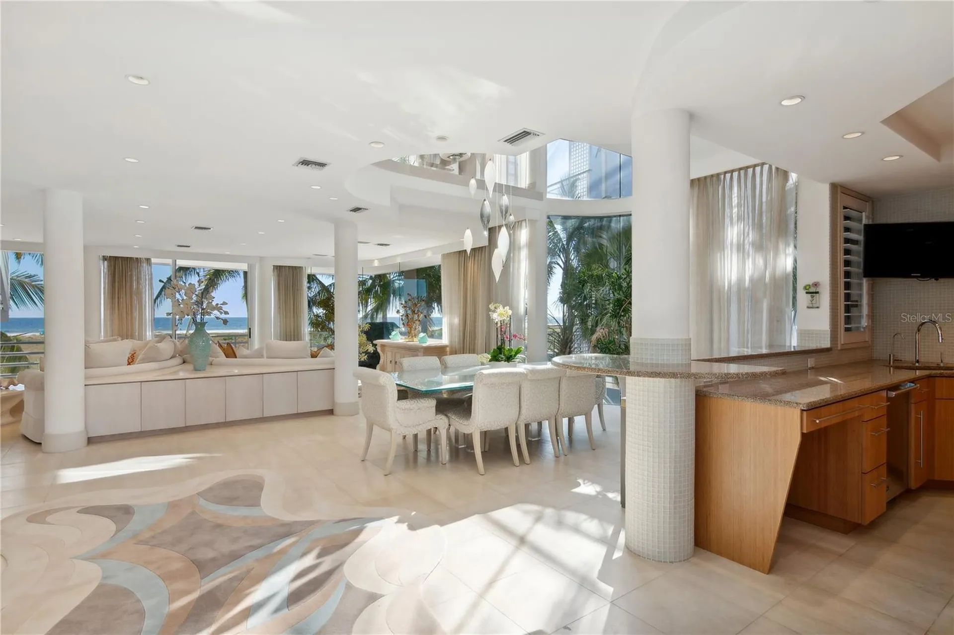 648 Beach Road Sarasota FL 34242