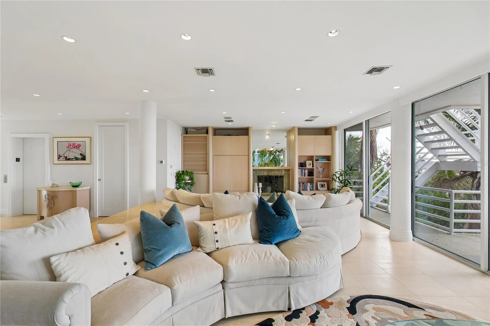 648 Beach Road Sarasota FL 34242