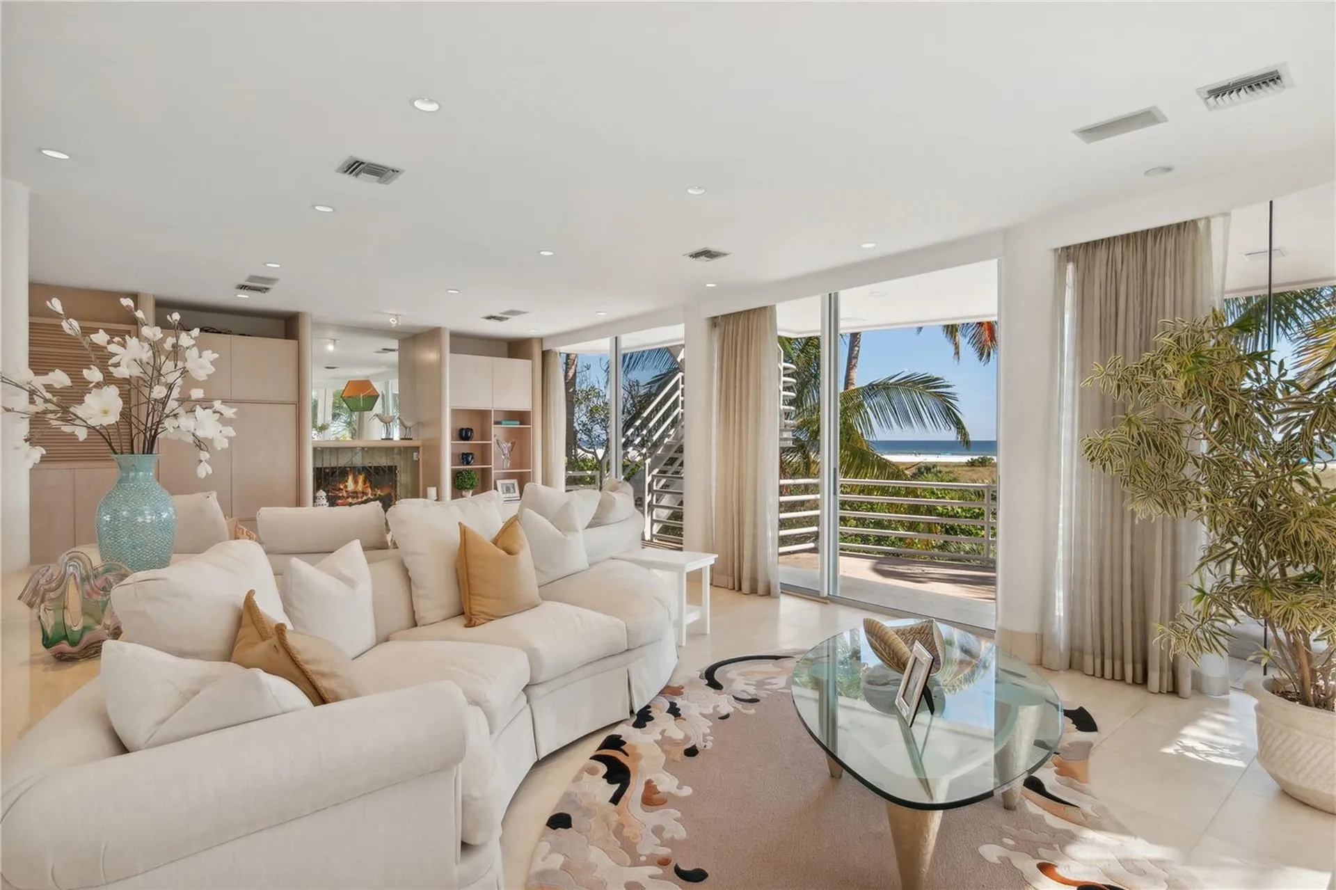648 Beach Road Sarasota FL 34242