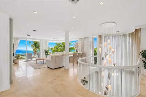 648 Beach Road Sarasota FL 34242