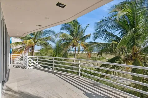 648 Beach Road Sarasota FL 34242
