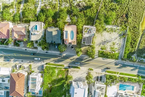 648 Beach Road Sarasota FL 34242