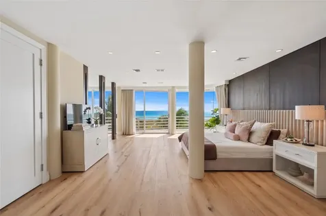 648 Beach Road Sarasota FL 34242