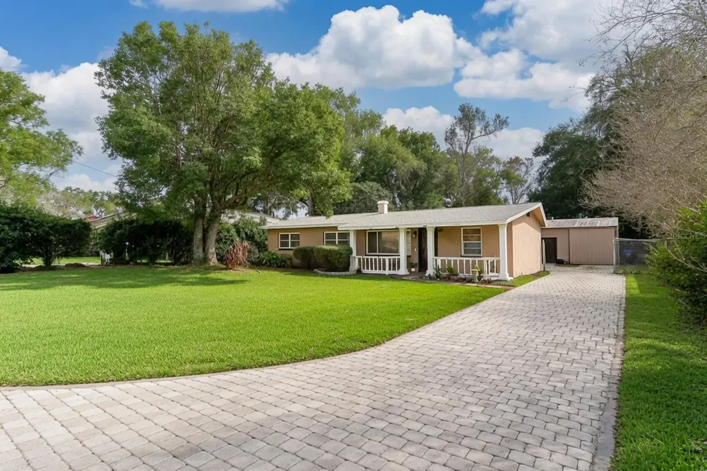 2606 E Crystal Lake Avenue Orlando FL 32806