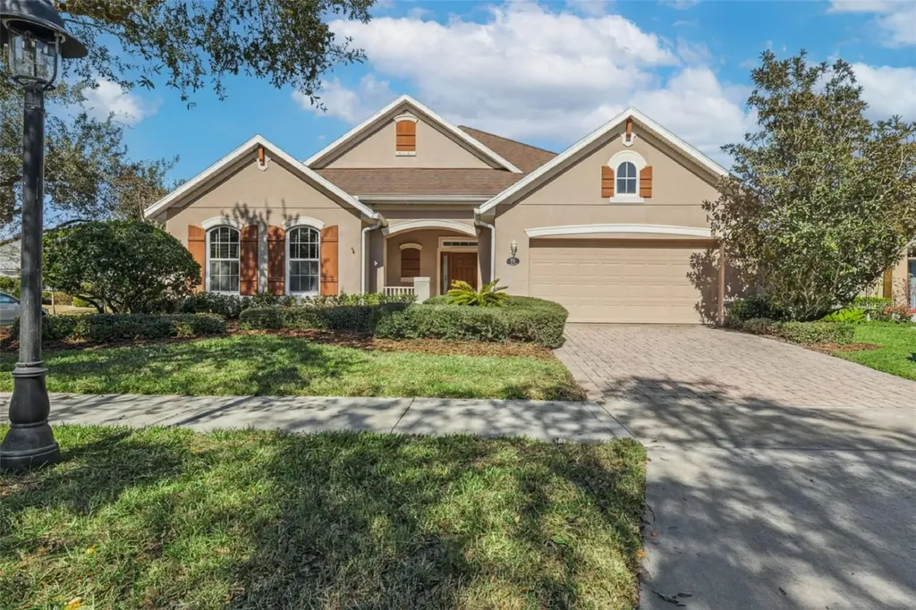 1627 Victoria Gardens Drive Deland FL 32724