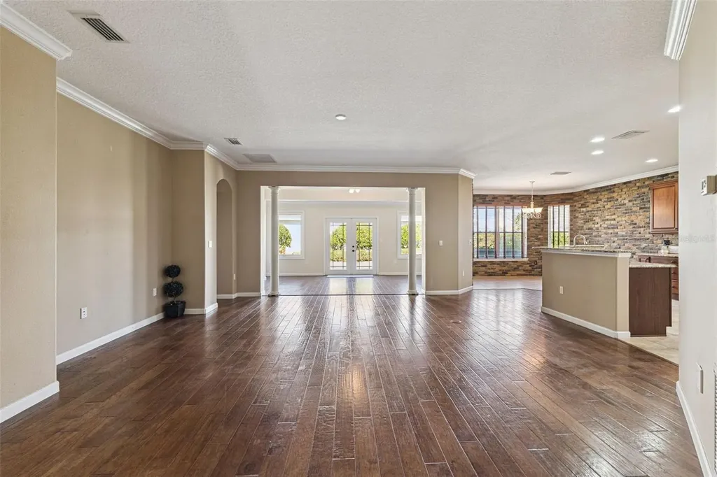 1627 Victoria Gardens Drive Deland FL 32724