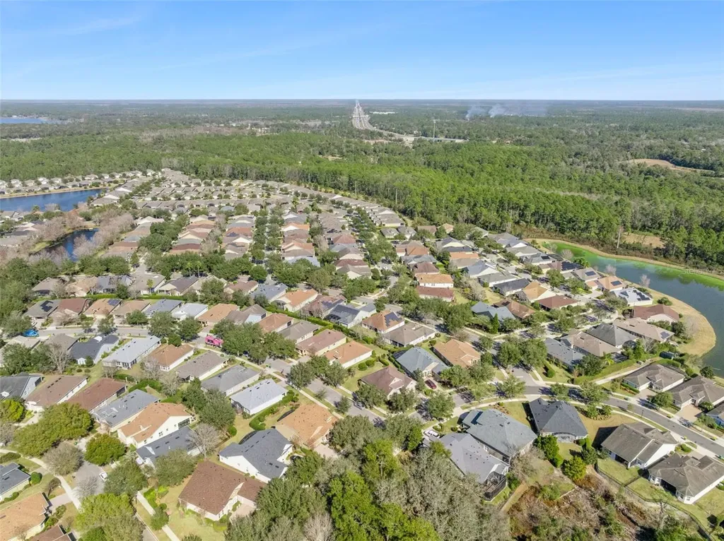 1627 Victoria Gardens Drive Deland FL 32724