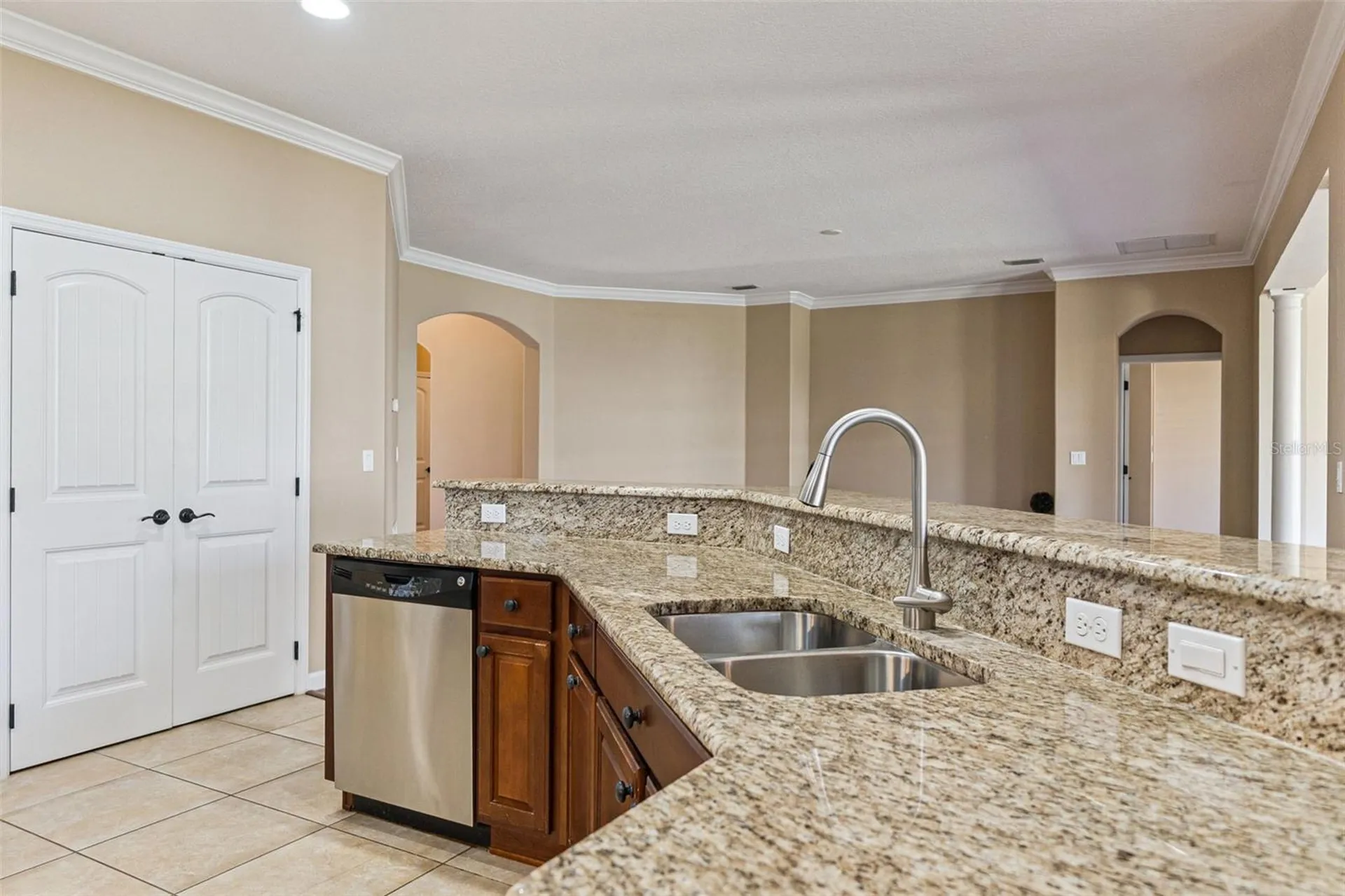 1627 Victoria Gardens Drive Deland FL 32724