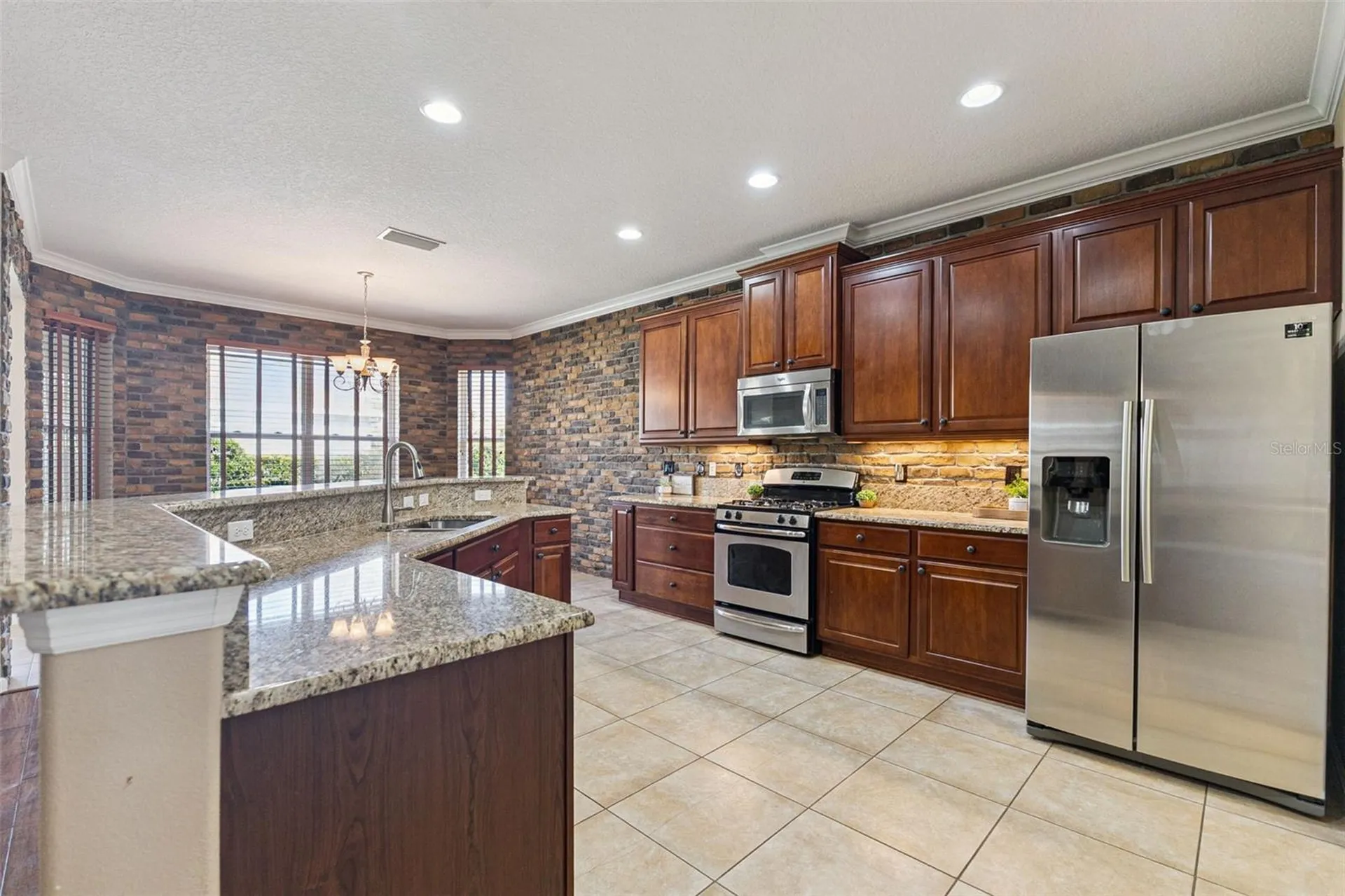 1627 Victoria Gardens Drive Deland FL 32724