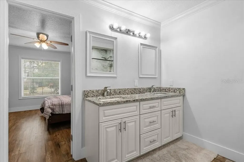 2090 8th Avenue Deland FL 32724