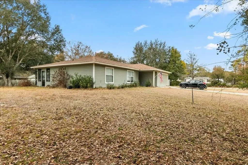 2090 8th Avenue Deland FL 32724