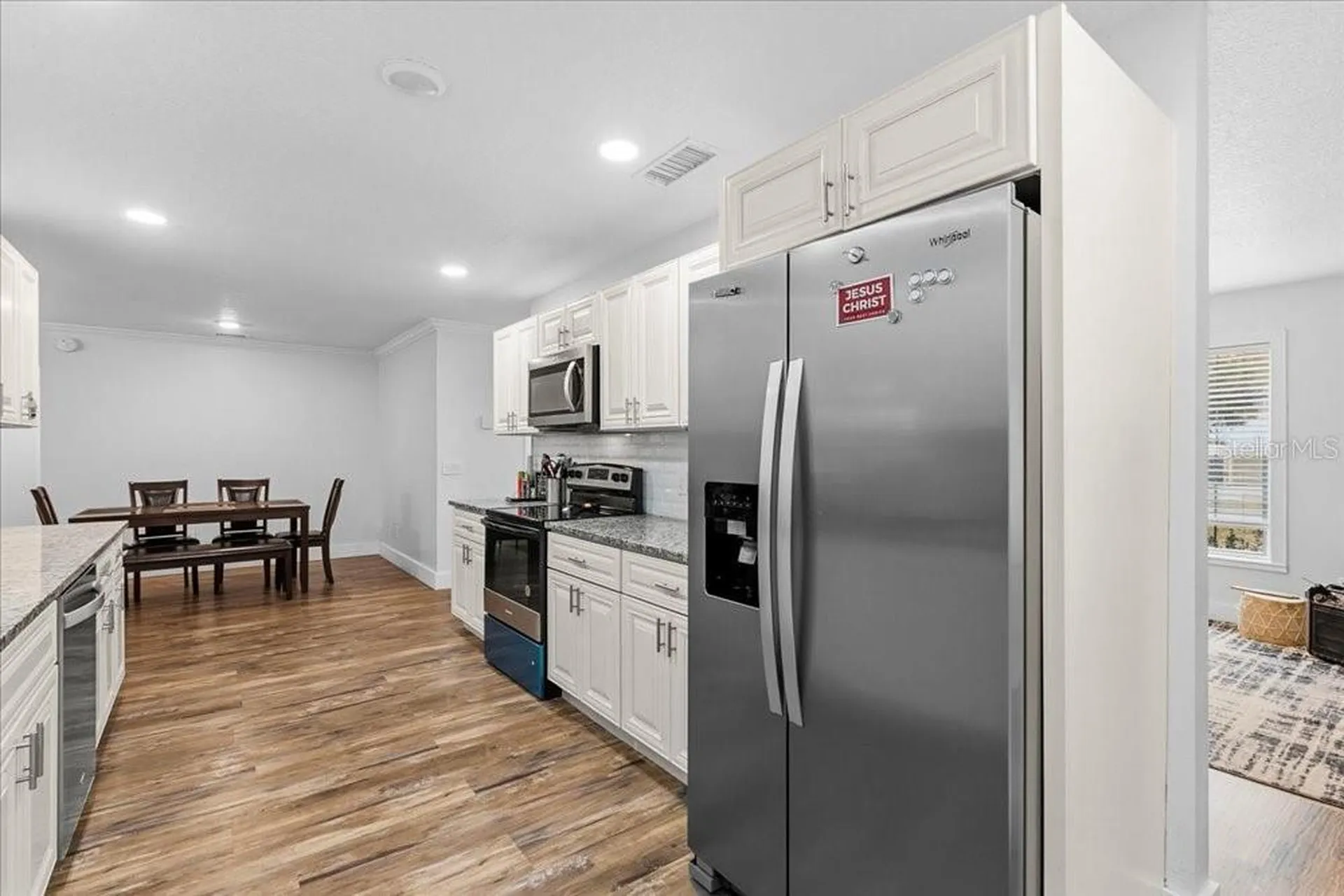 2090 8th Avenue Deland FL 32724