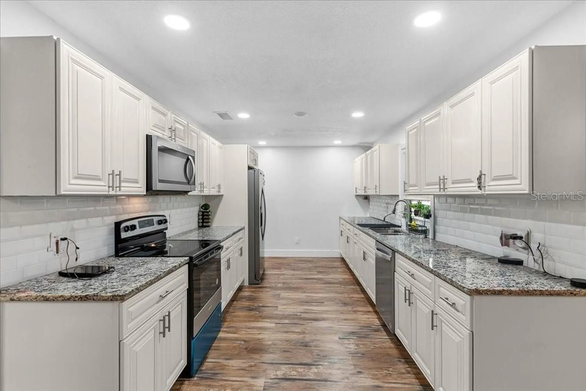 2090 8th Avenue Deland FL 32724