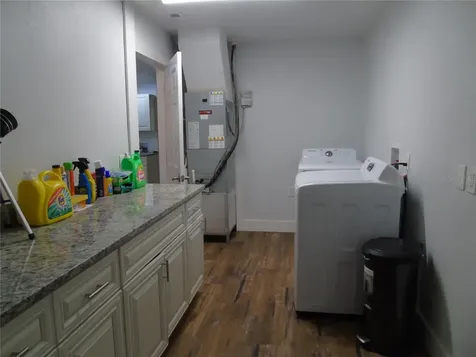 2090 8th Avenue Deland FL 32724