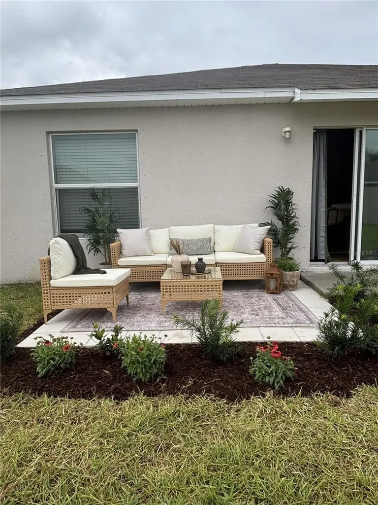4904 Babbling Brook Lane Wimauma FL 33598