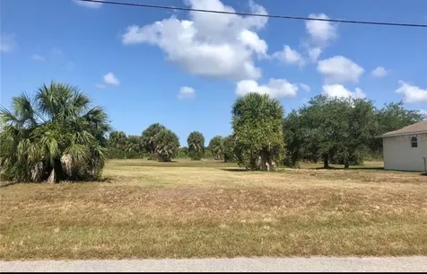 215 W Pine Valley Lane Rotonda West FL 33947