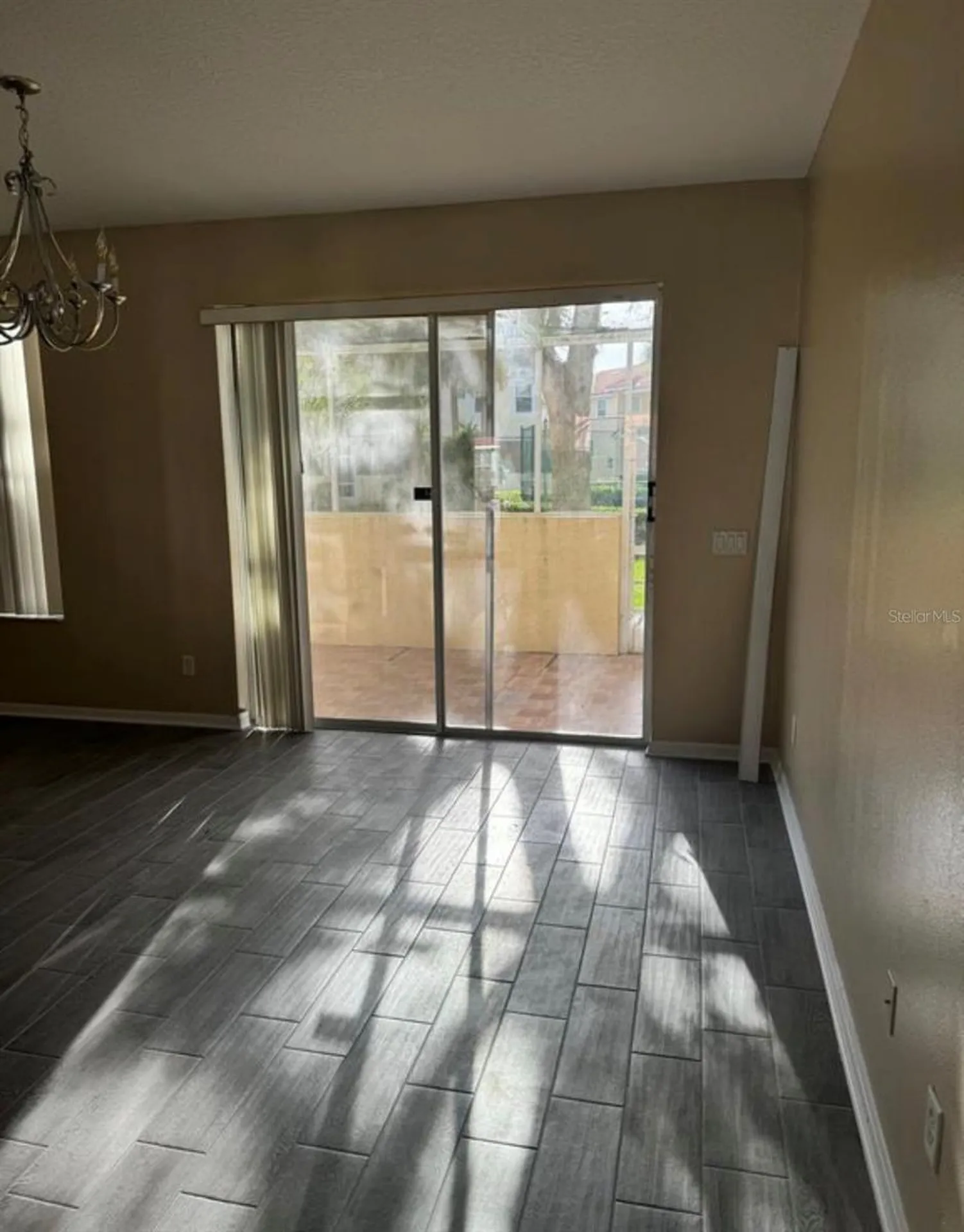 1289 S Beach Circle Kissimmee FL 34746