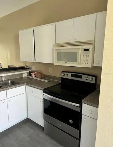 1289 S Beach Circle Kissimmee FL 34746