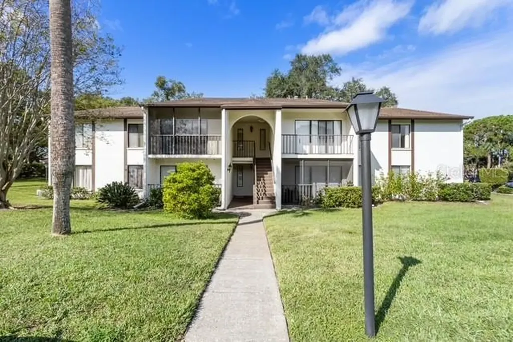 2522 Pine Ridge Way S Palm Harbor FL 34684