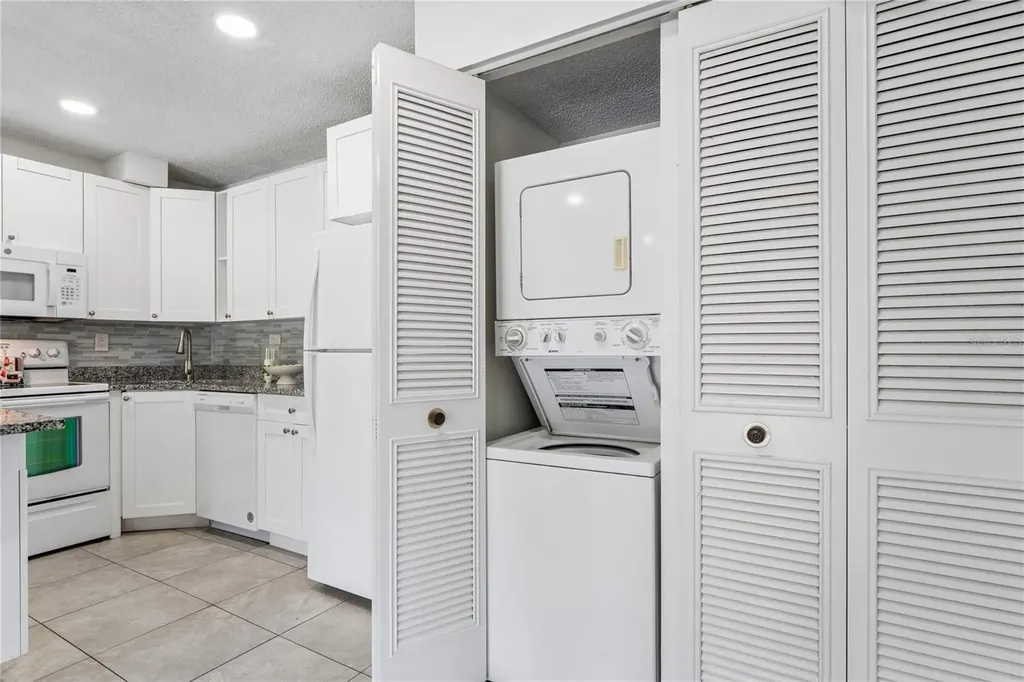 2522 Pine Ridge Way S Palm Harbor FL 34684