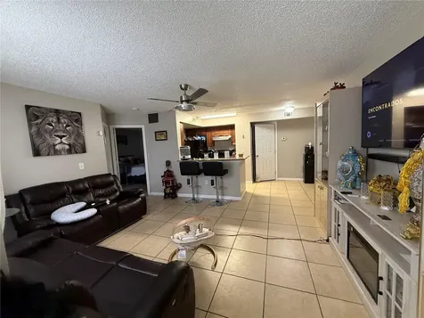 401 Fountainhead Circle Kissimmee FL 34741