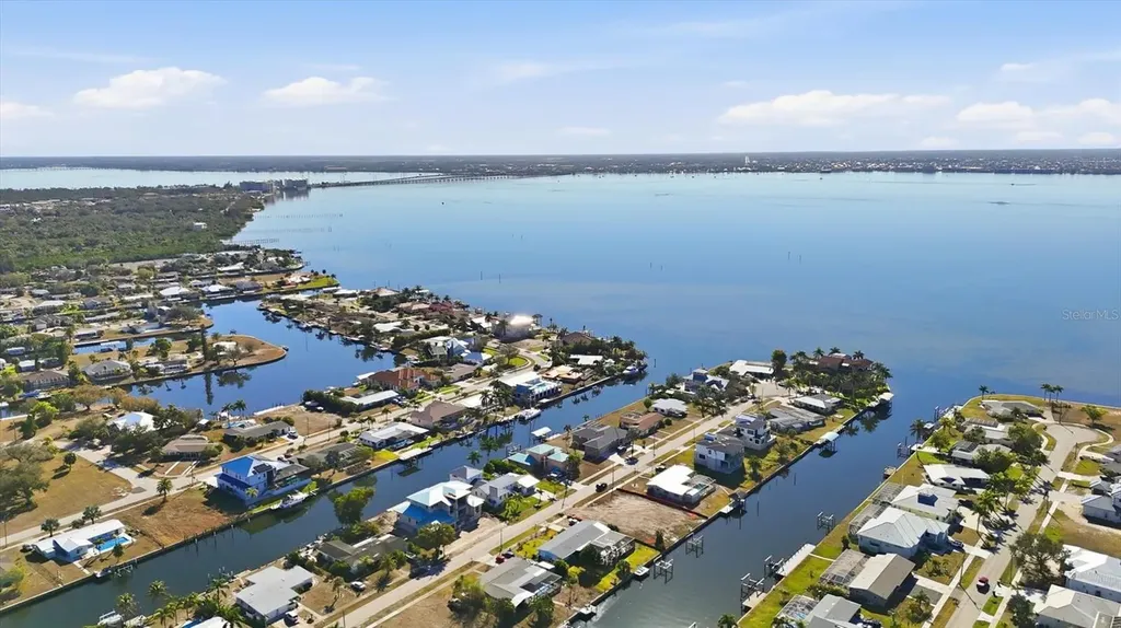 217 Bangsberg Road SE Port Charlotte FL 33952