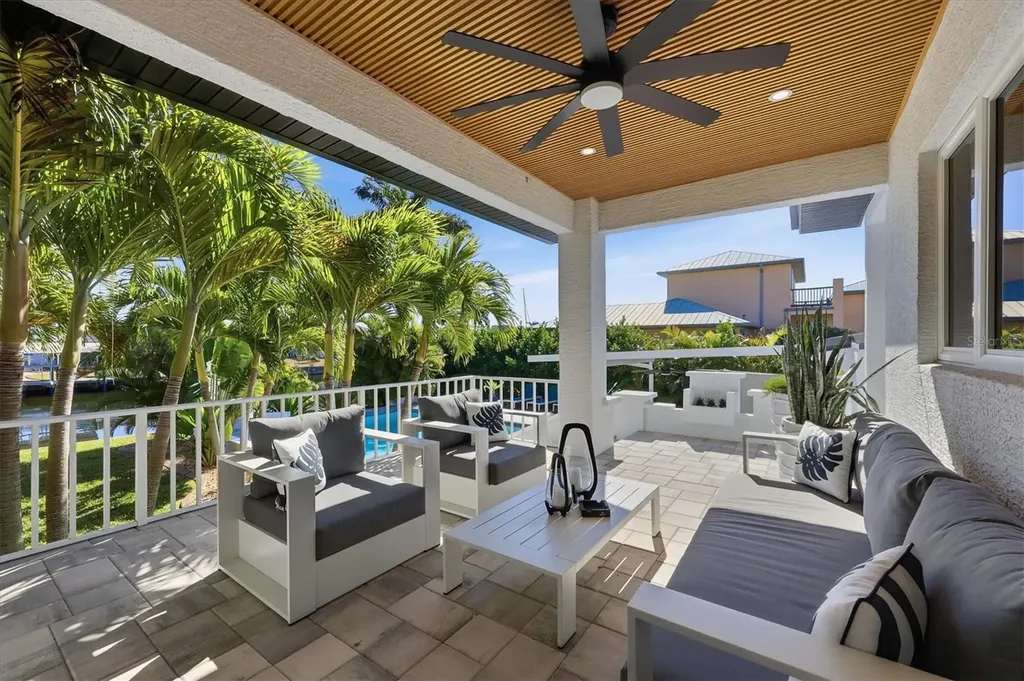 217 Bangsberg Road SE Port Charlotte FL 33952